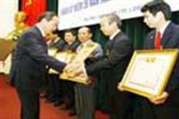 Người lao động tại doanh nghiệp nhà nước giao, bán được chia quỹ khen thưởng, phúc lợi