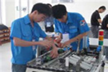 Phê duyệt danh mục 120 nghề trọng điểm được hỗ trợ đầu tư 