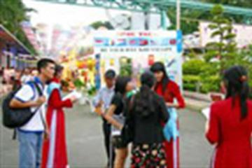 Phạt tối đa 25 triệu khi sử dụng hướng dẫn viên du lịch nước ngoài