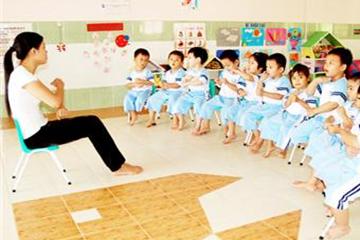 Trường mầm non chuẩn quốc gia có ít nhất 20% giáo viên dạy giỏi cấp huyện