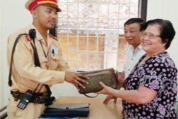 Quy định mức thưởng cho người giao nộp tài sản bị đánh rơi