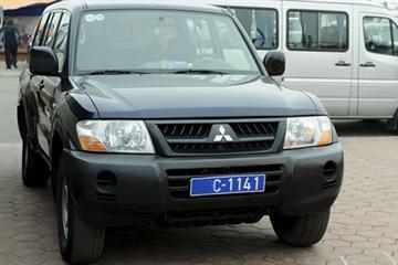 Bộ trưởng được đi xe công không quá 1,1 tỷ đồng