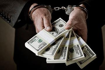 Trưởng phòng giao dịch Vietinbank rút gần 2 tỷ đồng tiền tiết kiệm của khách