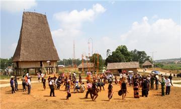 Làng Văn hóa dân tộc Việt Nam có thêm chức năng giáo dục, đào tạo 