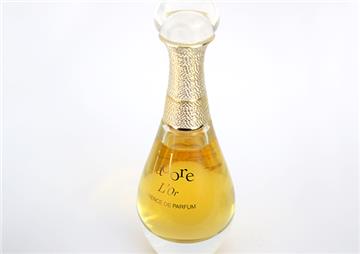 Thu hồi 3 sản phẩm mỹ phẩm nổi tiếng của Dior 