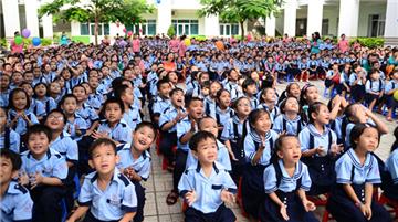 Hà Nội: Trường lạm thu, xử lý nghiêm hiệu trưởng