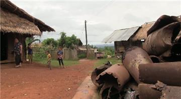 Nạn nhân bom mìn sau chiến tranh được hỗ trợ việc làm