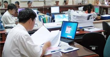 Công chức Tài chính phải đền phí đào tạo nếu tự ý bỏ việc