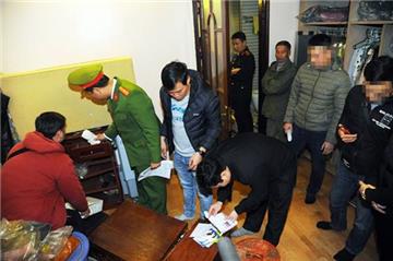 6 trường hợp công an được khám người không cần lệnh