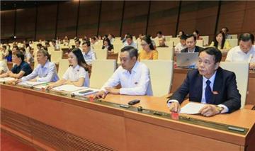 Chính thức thông qua Luật Xuất, nhập cảnh của công dân Việt Nam