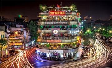 Nhà hàng, khách sạn phải giảm 50% đèn chiếu sáng quảng cáo