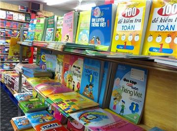 Bộ GDĐT: Tuyệt đối không ép học sinh mua sách tham khảo