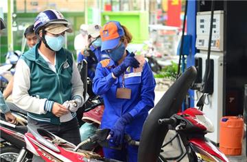 Giá xăng dầu tăng lần thứ 4 liên tiếp từ 15h ngày 11/01/2021