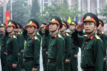 Chỉ 4 đối tượng được kéo dài tuổi phục vụ tại ngũ trong quân đội