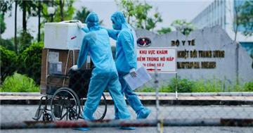 Thêm 8 ca nhiễm Covid-19 mới tại Bệnh viện Nhiệt đới TW Đông Anh