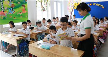 Hà Nội cấm Ban đại diện cha mẹ học sinh thu 7 khoản này