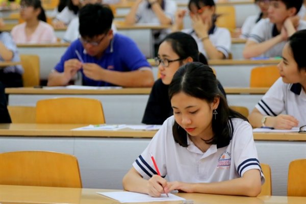 Tăng mức cho vay với học sinh, sinh viên lên 2,5 triệu đồng/tháng