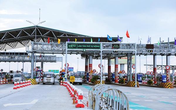 Hoàn thành thu phí tự động không dừng trong năm 2020