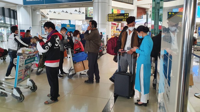 Từ 16/3/2020, bắt buộc đeo khẩu trang tại nơi đông người