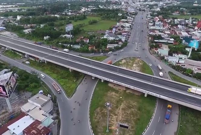 Chuyển 8 dự án đường cao tốc Bắc - Nam sang đầu tư công