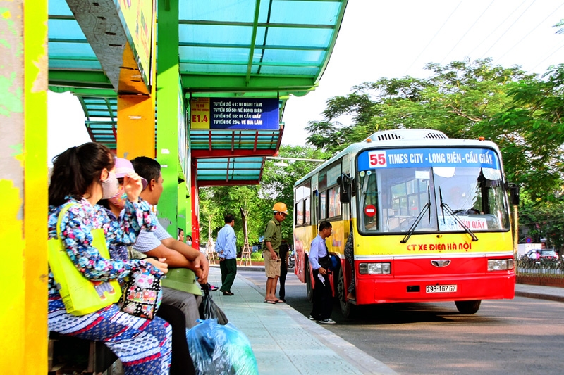 Hành khách đi xe buýt phải khai báo y tế bắt buộc