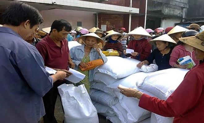 Thủ tướng: Cấp hơn 4.000 tấn gạo hỗ trợ người dân vùng bão lũ