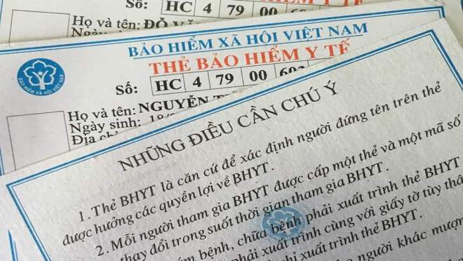 thu tuc doi the bao hiem y te