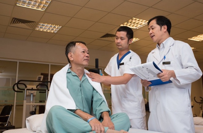 quyen loi cho benh nhan ung thu di kham chua benh