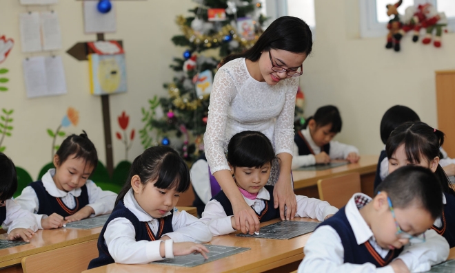 chuyen hang cho giao vien cac cap