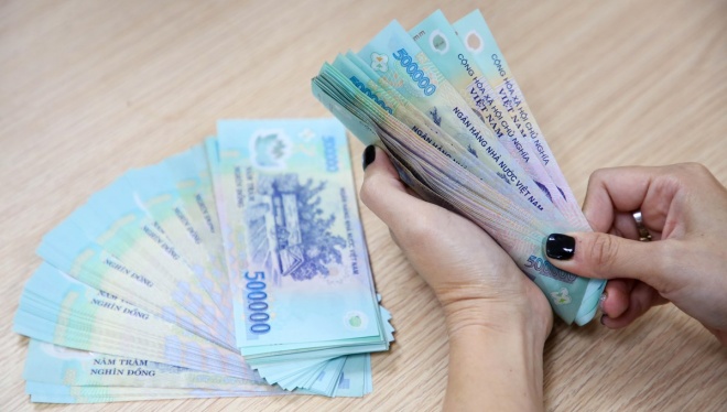 nguoi dieu tri covid duoc ho tro tien an