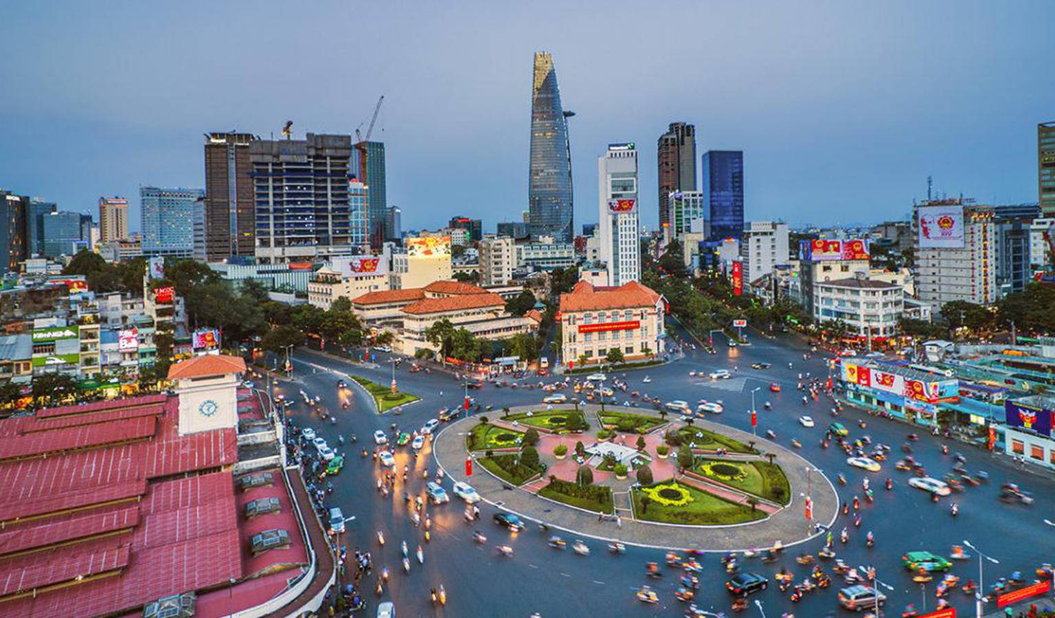 Sài Gòn tuyệt đẹp về đêm  Du lịch