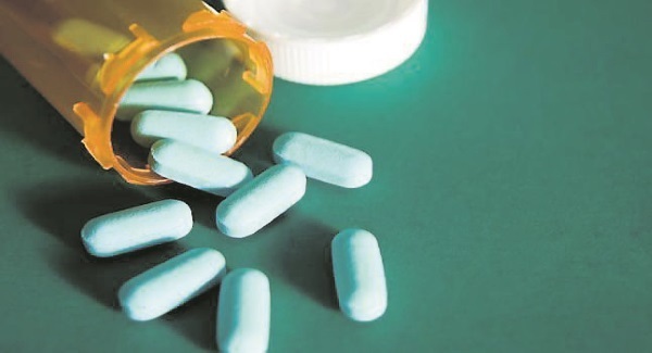 Use of certificates of free sale of drugs that expire to December 31, 2024