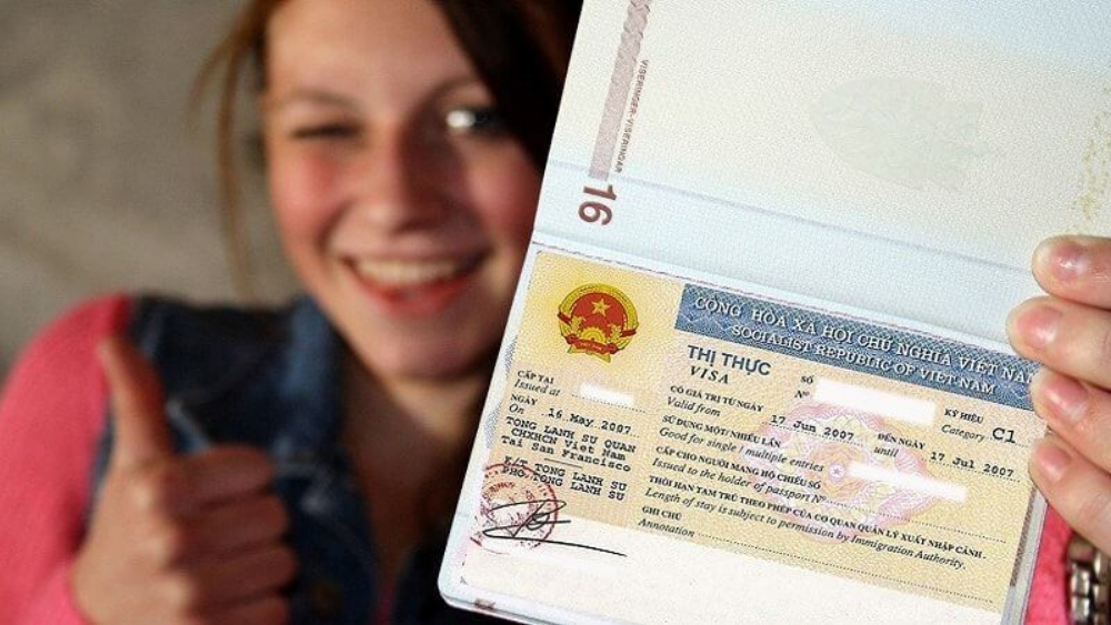 Hướng dẫn thủ tục gia hạn visa cho người nước ngoài nhanh nhất