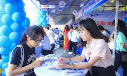 Đẩy mạnh tư vấn tuyển sinh giáo dục nghề nghiệp 2021 online