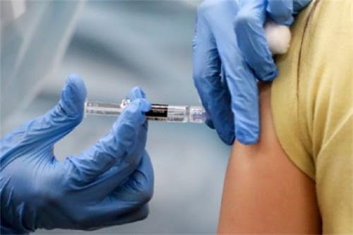 TP.HCM: Thêm điểm tiêm vắc xin Covid-19 cố định tại mỗi phường, xã 