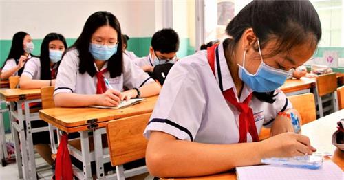 Hà Nội sửa điều kiện cho học sinh quay trở lại trường 