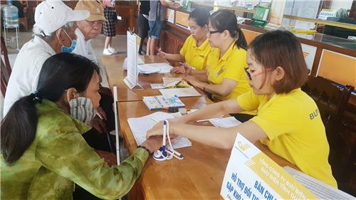 Hướng dẫn mới về khoản hỗ trợ lao động bị mất việc, giảm giờ làm