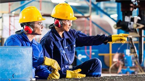 Sức lao động là gì? Vì sao nói hàng hóa sức lao động là hàng hóa đặc biệt?