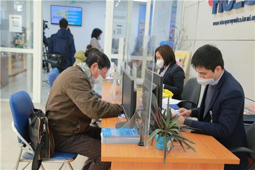 Trình tự phê duyệt, giao biên chế công chức địa phương hàng năm